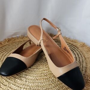 Steve Madden Black Cap Toe Camel Color Size 8.5 Slingbacks